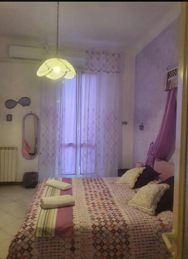 La Maison Des Caprices_ La Spezia _Stazione_5Terre エクステリア 写真