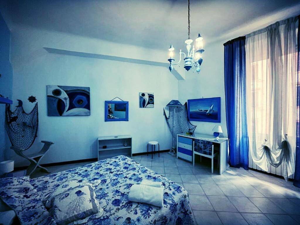 La Maison Des Caprices_ La Spezia _Stazione_5Terre エクステリア 写真